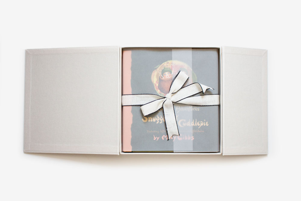 royal baby gift box with ribbon white custom made