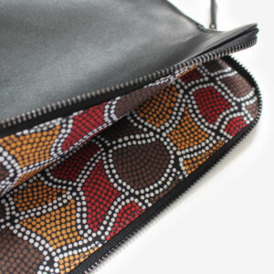 11055-13-14-laptop-sleeve-thomas-MAYAN-black-3